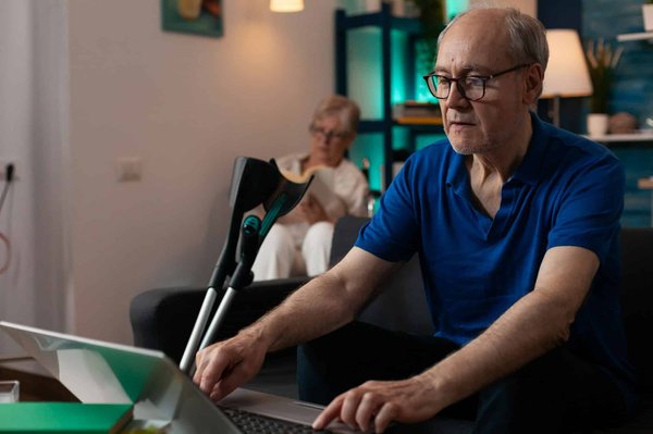 Wie lindert man Rückenschmerzen mit geeigneten Dehnübungen?